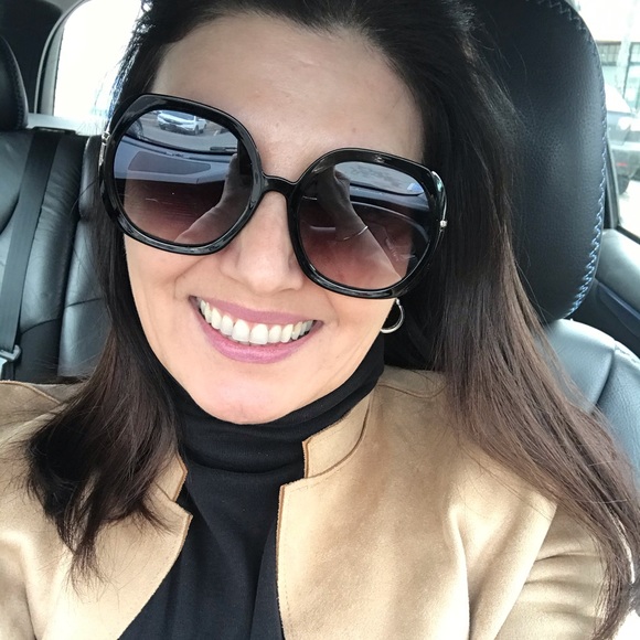 Meet your Posher, Aj - Picture 1 of 1